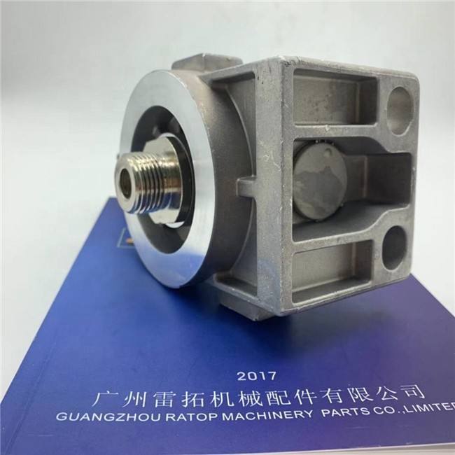PC200-8 PC240-8 Excavator Oil Filter Head 6D107 Engine Fuel Feed Pump 6754-71-7200