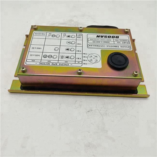 Doosan DH200 Excavator Throttle Controller 300611-00138 300611-00123