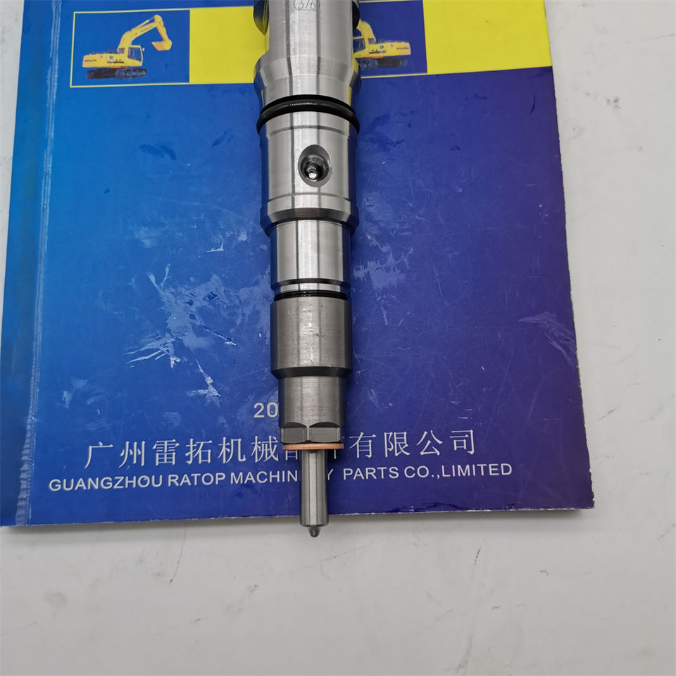 DX300LC DX340 DL08 Diesel engine Common Rail fuel Injector 0445120040 65.10401-7001C